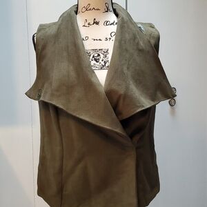 Kut from the kloth- Womens Green Faux Suede Vest Sz.Medium